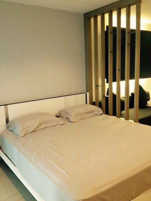 6A101359ให้เช่าคอนโดย่านเศรษฐกิจ วิวสระน้ำ พื้นที่ 35 ตรม. เฟอร์นิเจอร์ครบครัน