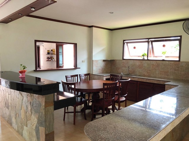 6A120563 ให้เช่าบ้านเดี่ยว 2 ชั้น บ้านหลังใหญ่ พื้นที่ 110 ตรว.