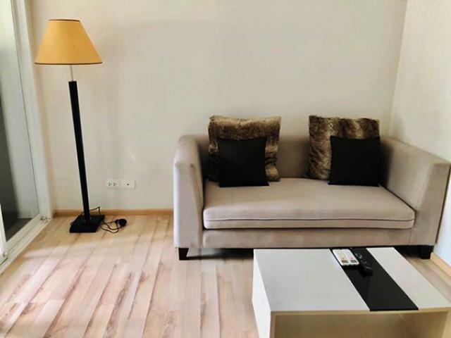 6A101360ให้เช่าคอนโดย่านเศรษฐกิจ วิวถนน พื้นที่ 33 ตรม. เฟอร์นิเจอร์ครบครัน