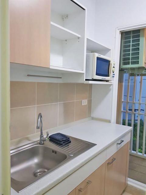 6A101365ให้เช่าคอนโดย่านเศรษฐกิจ วิวเมือง พื้นที่ 29.5 ตรม. เฟอร์นิเจอร์ครบครัน