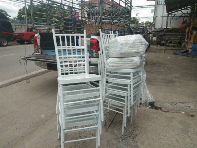 เช่าเก้าอี้เบาะนวมโต๊ะจีนรั้วจราจรเก้าอี้เต๋าช่าแอร์เช่าพัดลมไอเย็น0858125157