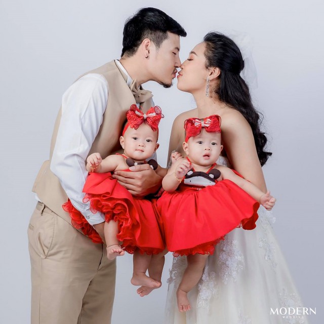 ถ่ายภาพครอบครัวภูเก็ต แพคเก็จถ่ายภาพครอบครัวสุดชิค