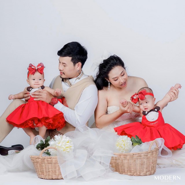 ถ่ายภาพครอบครัวภูเก็ต แพคเก็จถ่ายภาพครอบครัวสุดชิค