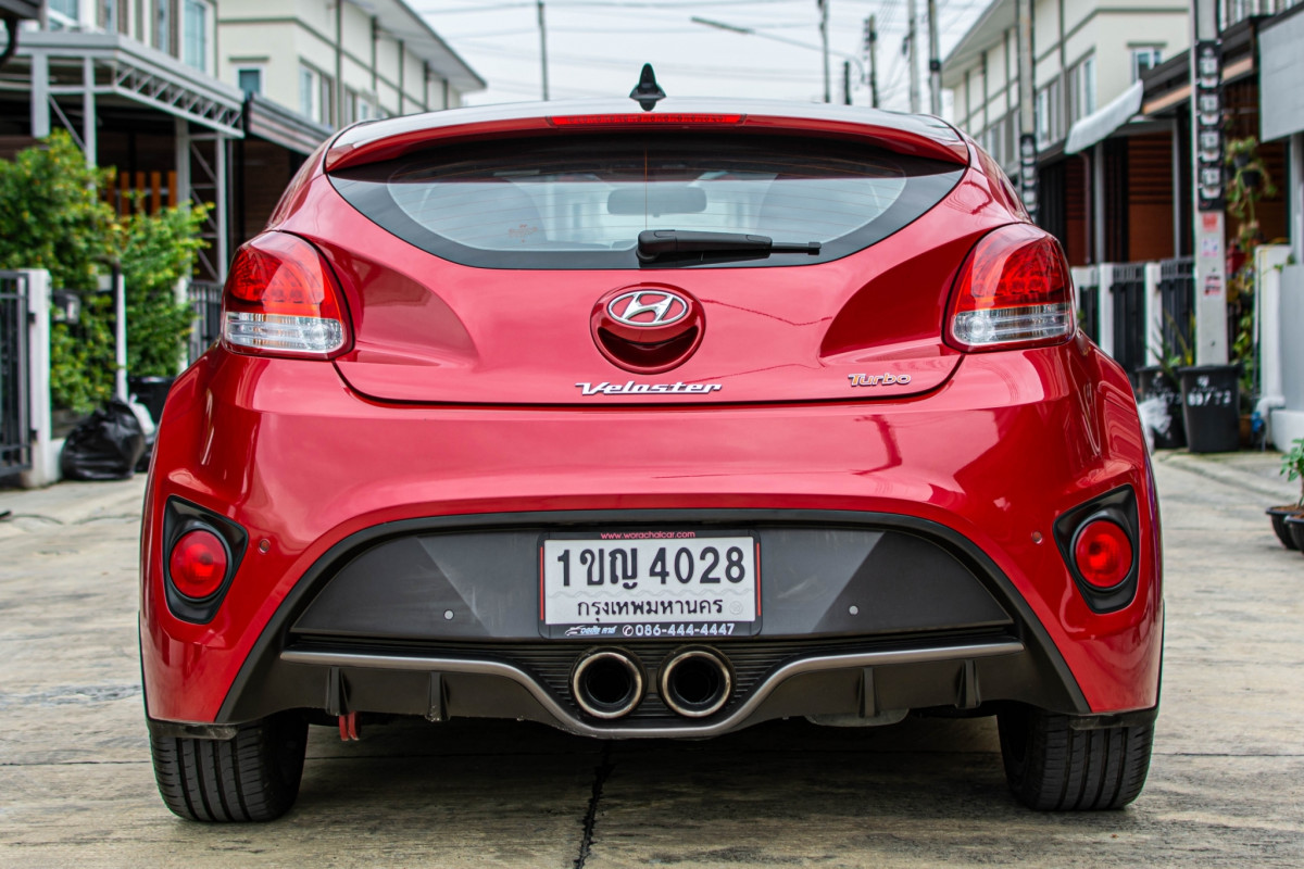 HYUNDAI VELOSTER 1.6 SPORT รถสปอร์ต เครื่องเทอร์โบ หลังคาแก้วทั้งบาน