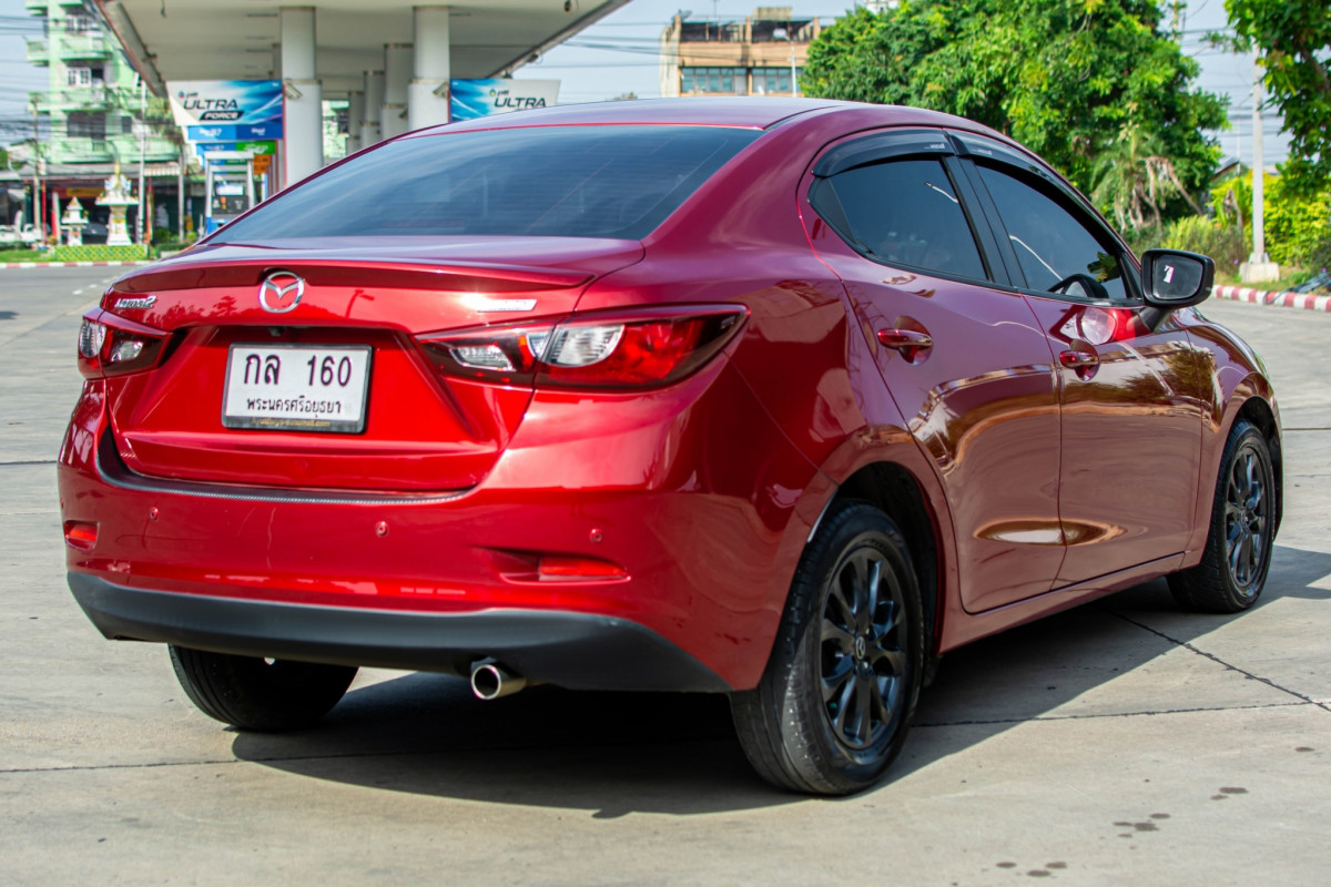 MAZDA 2 SEDAN 1.3 SKYACTIV HIGH CONNECT รถบ้าน มือเดียว ผู้หญิงขับ ไม่มีชน