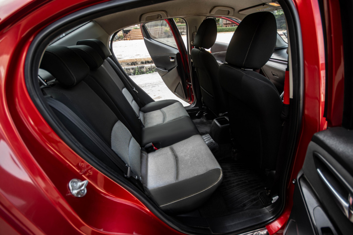 MAZDA 2 SEDAN 1.3 SKYACTIV HIGH CONNECT รถบ้าน มือเดียว ผู้หญิงขับ ไม่มีชน