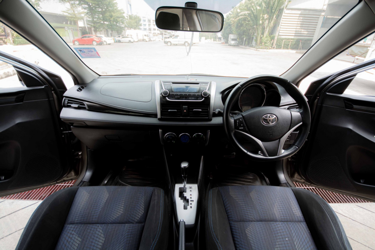 TOYOTA VIOS 1.5 G รถบ้านแท้ ไม่มีประวัติเสีย ไม่เคยติดแก๊ส