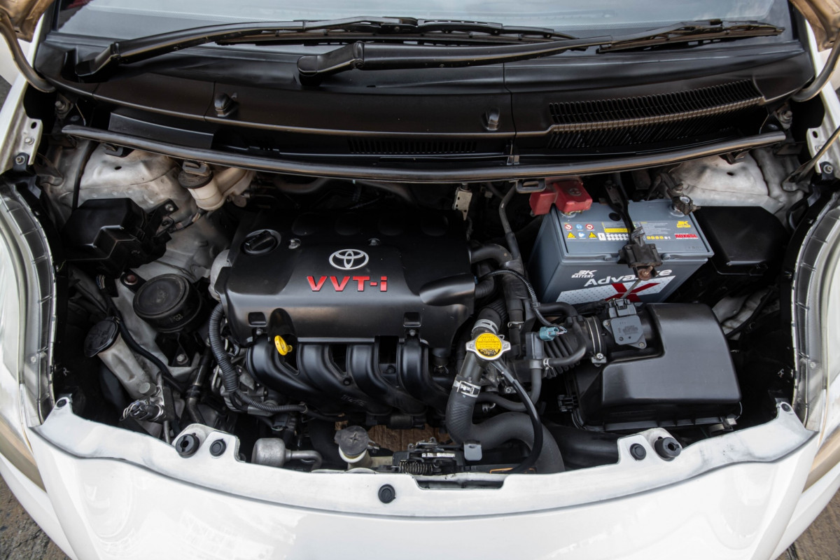 TOYOTA YARIS 1.5 G RS รถบ้านแท้ เจ้าของเก่าเป็นผู้หญิง โครงสร้างเดิม