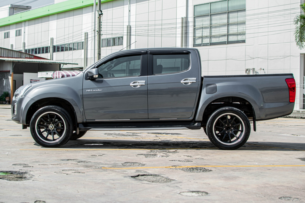 ISUZU D-MAX 1.9L DDI DOUBLE CAB HI-LANDER ล้อแม็กซ์สวย รถบ้าน สีหายาก
