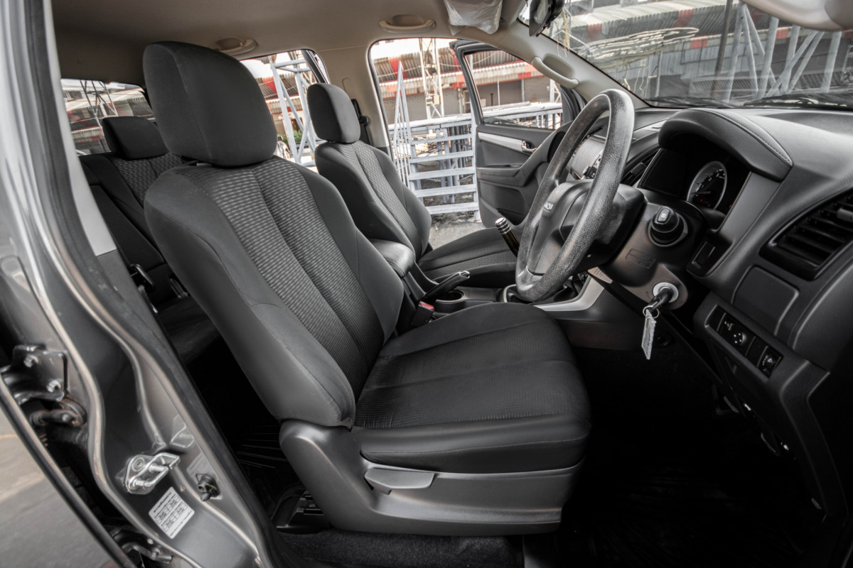 ISUZU D-MAX 1.9L DDI DOUBLE CAB HI-LANDER ล้อแม็กซ์สวย รถบ้าน สีหายาก