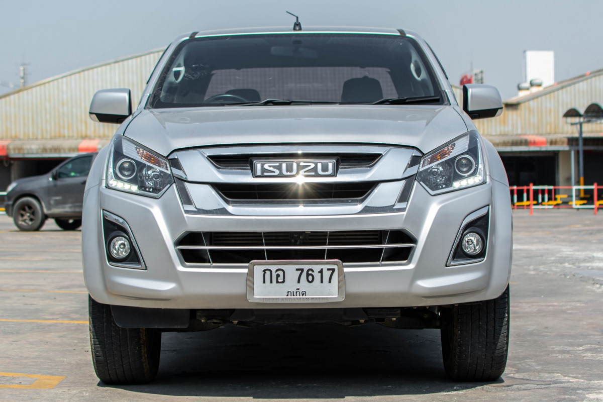 ISUZU D-MAX 1.9L DDI DOUBLE CAB HI-LANDER ไมล์แท้วิ่ง 34,800 โลเท่านั้น