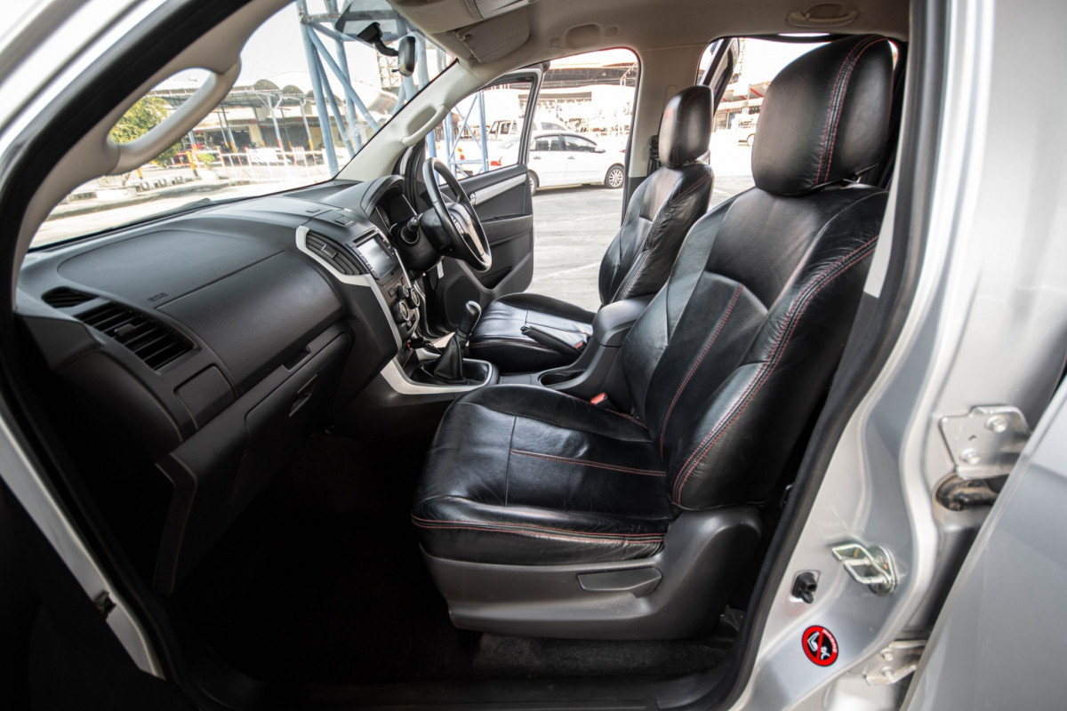 ISUZU D-MAX 1.9L DDI DOUBLE CAB HI-LANDER ไมล์แท้วิ่ง 34,800 โลเท่านั้น