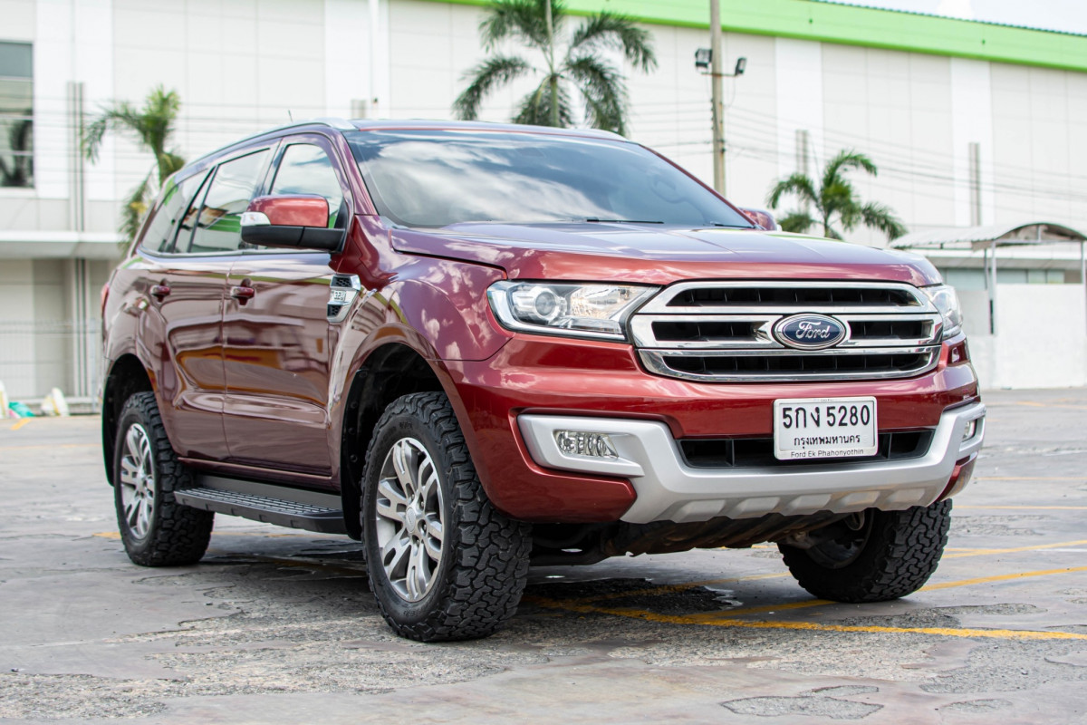 FORD EVEREST 3.2 4WD TITANIUM ตัวท็อป 4WD รถบ้านแท้ ไมล์แท้