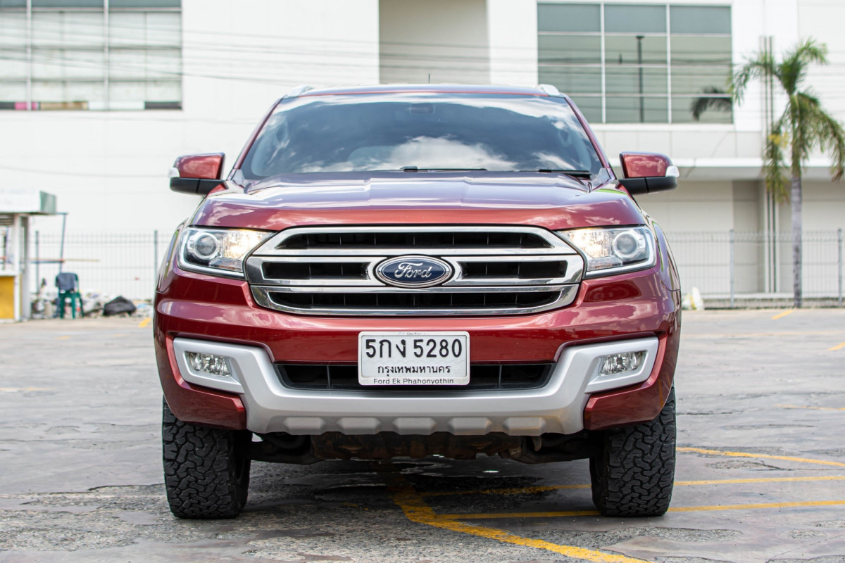 FORD EVEREST 3.2 4WD TITANIUM ตัวท็อป 4WD รถบ้านแท้ ไมล์แท้