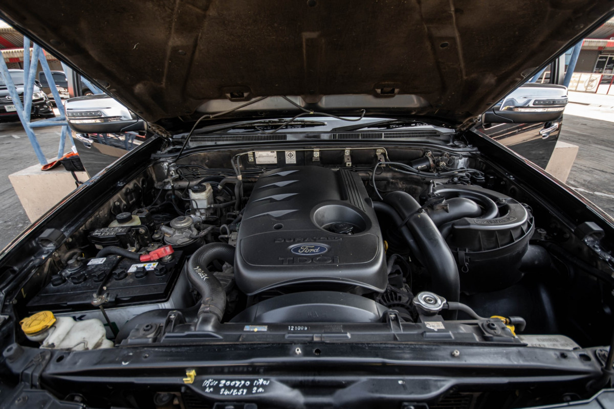 FORD RANGER 2.5XLT TDCI 4 ประตู รถบ้านมือเดียว ใช้งานถนอมมากๆ ส่งฟรีทั่วประเทศ