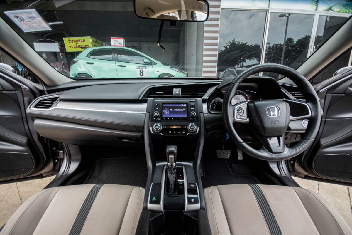 HONDA CIVIC 1.8E CVT I-VTEC ABS รถมือเดียว ติดต่อด่วนเลยครับ