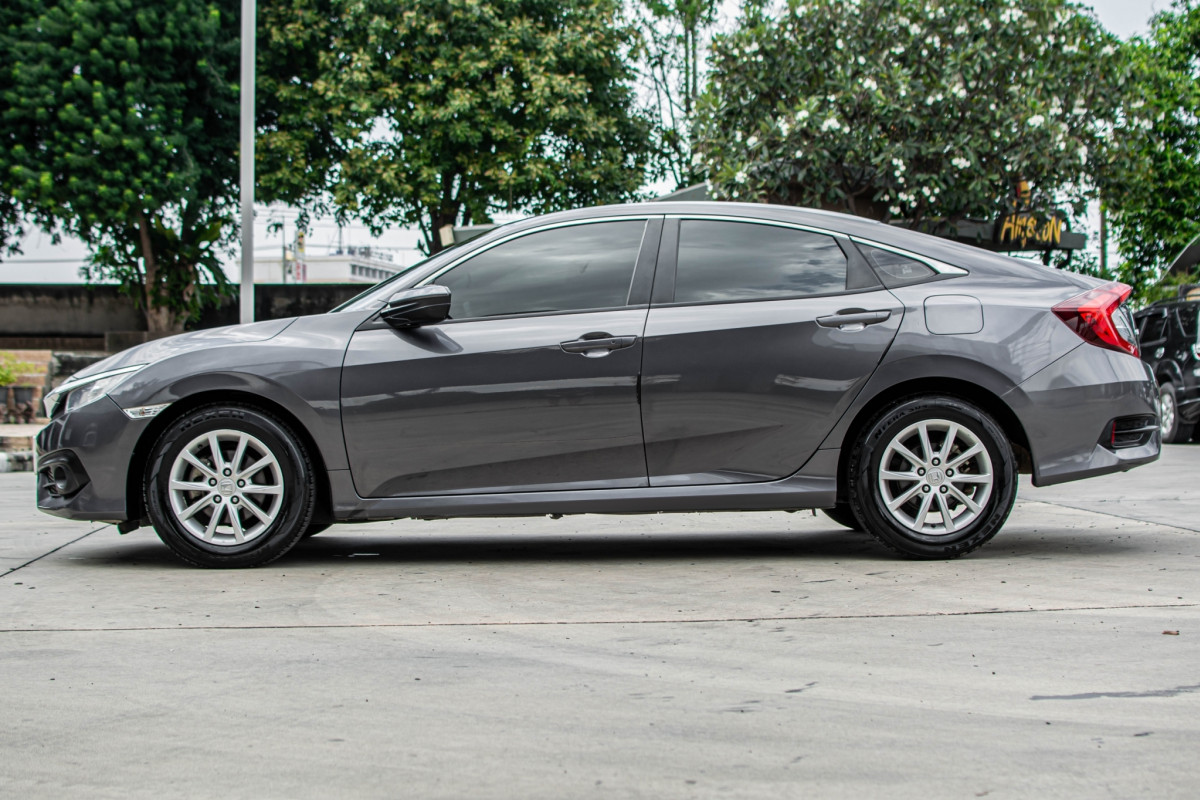 HONDA CIVIC 1.8E CVT I-VTEC ABS รถมือเดียว ติดต่อด่วนเลยครับ