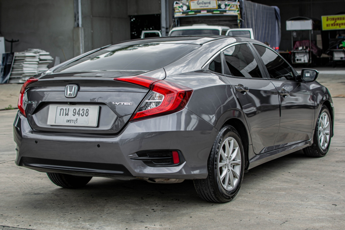 HONDA CIVIC 1.8E CVT I-VTEC ABS รถมือเดียว ติดต่อด่วนเลยครับ
