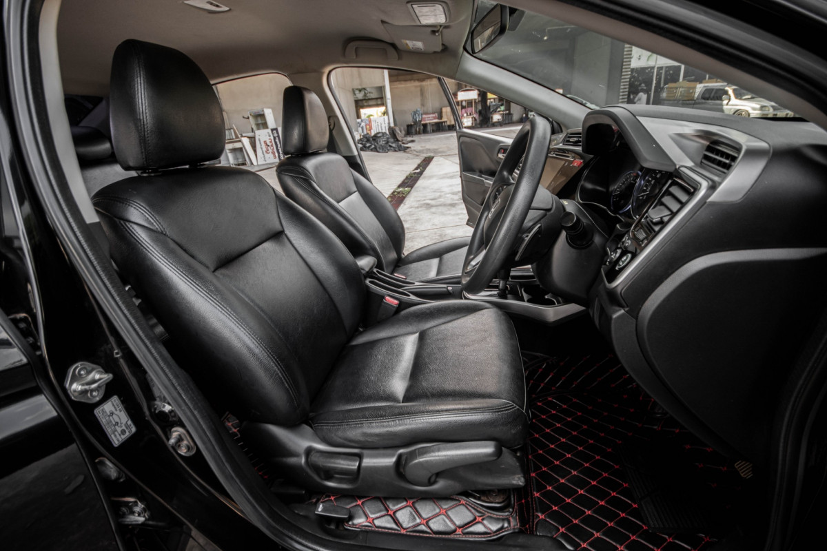 HONDA CITY 1.5 SV-CVT I-VTEC ABS รถบ้านแท้ ไม่เคยติดแก๊ส ไม่มีชนหนัก