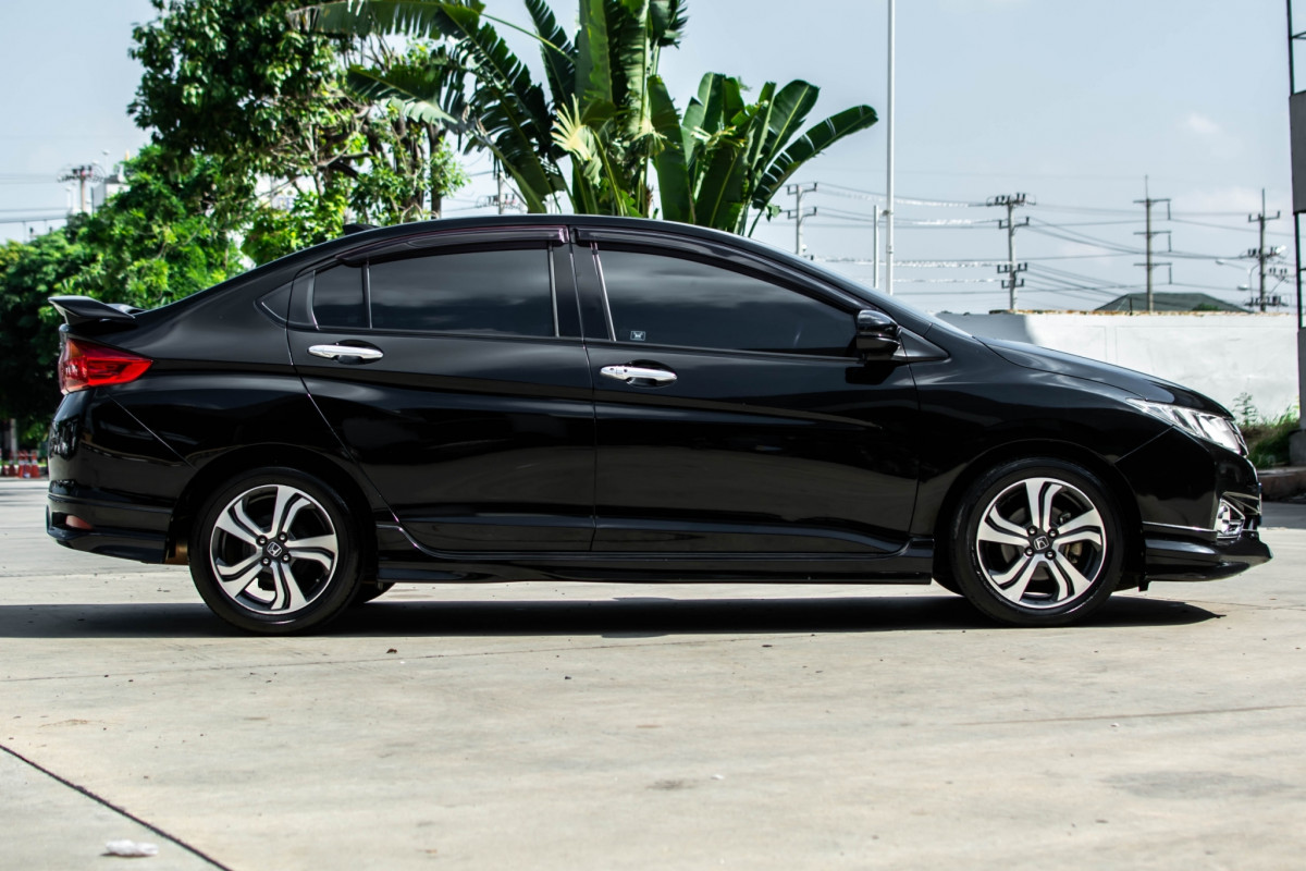 HONDA CITY 1.5 SV-CVT I-VTEC ABS รถบ้านแท้ ไม่เคยติดแก๊ส ไม่มีชนหนัก