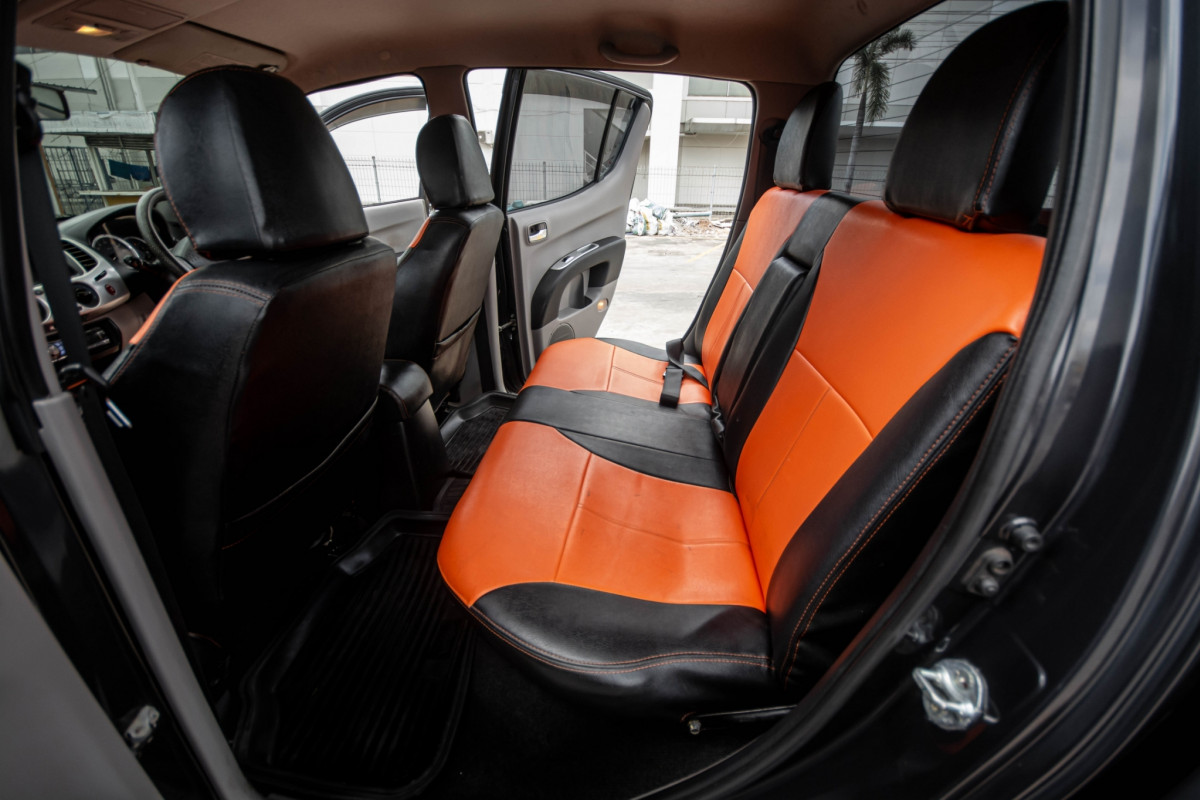 MITSUBUSHI TRITON PLUS DOUBLE CAB 2.4 GLS รถบ้านมือเดียวแท้ๆ รุ่นเบนซิน สภาพสวย