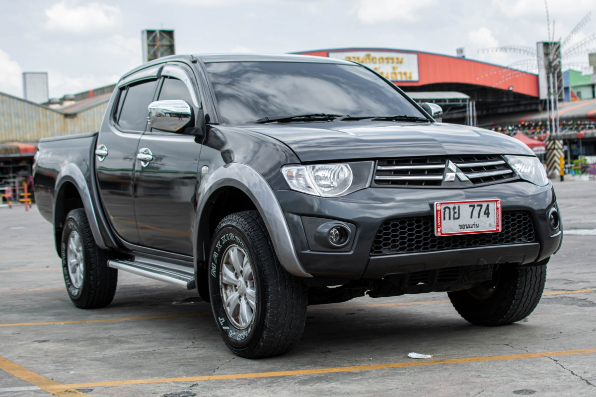 MITSUBUSHI TRITON PLUS DOUBLE CAB 2.4 GLS รถบ้านมือเดียวแท้ๆ รุ่นเบนซิน สภาพสวย
