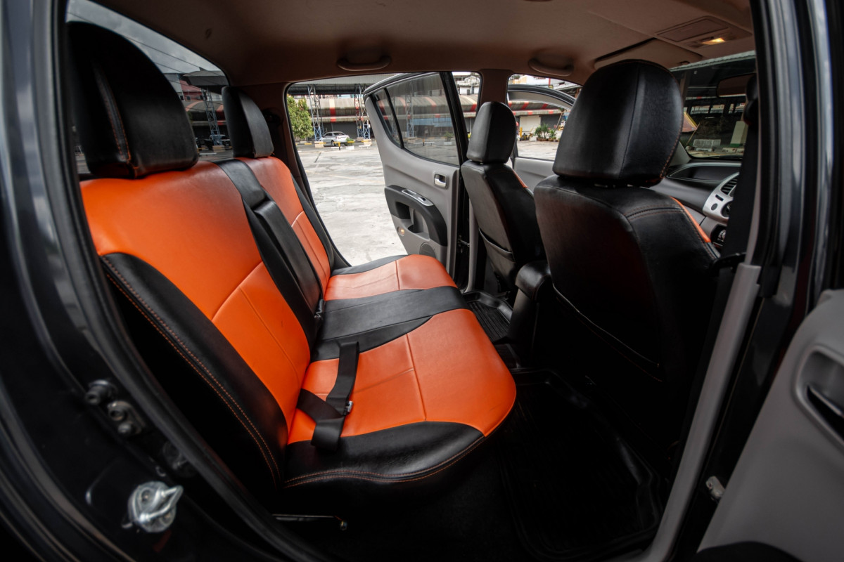 MITSUBUSHI TRITON PLUS DOUBLE CAB 2.4 GLS รถบ้านมือเดียวแท้ๆ รุ่นเบนซิน สภาพสวย