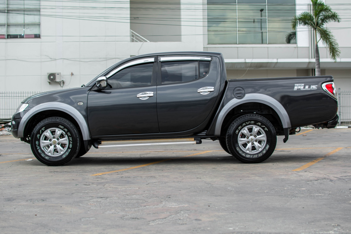 MITSUBUSHI TRITON PLUS DOUBLE CAB 2.4 GLS รถบ้านมือเดียวแท้ๆ รุ่นเบนซิน สภาพสวย