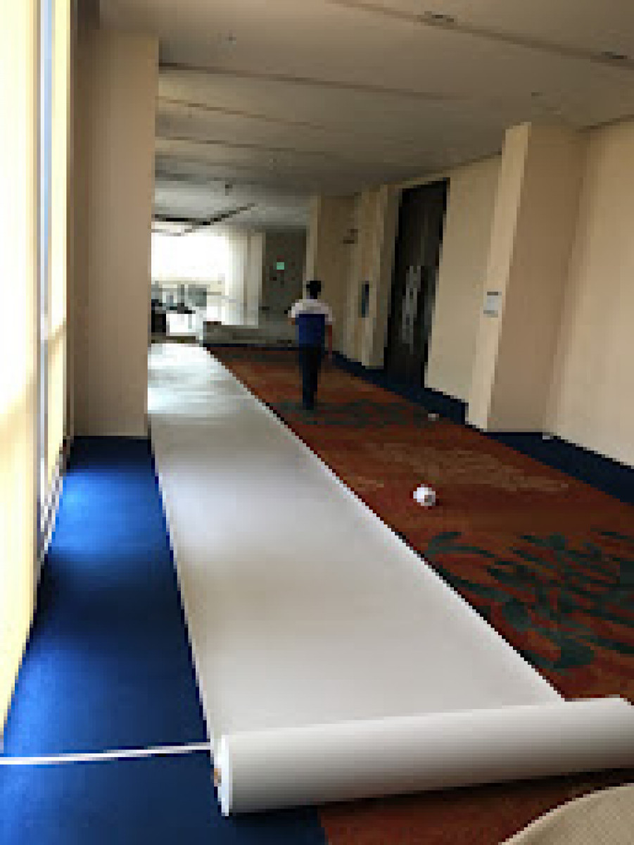 หญ้าเทียม ทีมช่างปูหญ้าเทียม 0813735190 ทีมช่างปูกระเบื้องยางคลิกล๊อก