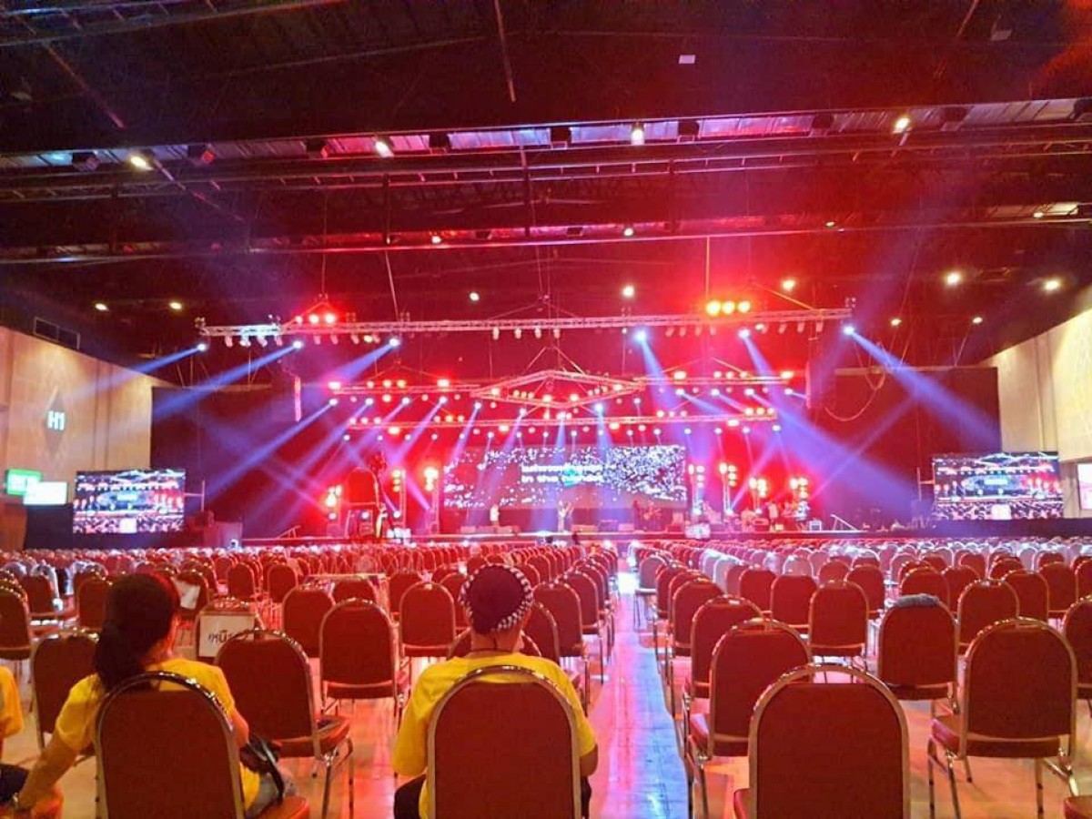 ติดตั้ง&ให้เช่าจอ LED มีทุกแบบ - ราคาถูก รับประกันสินค้าทุกชิ้น โทร 0628123629