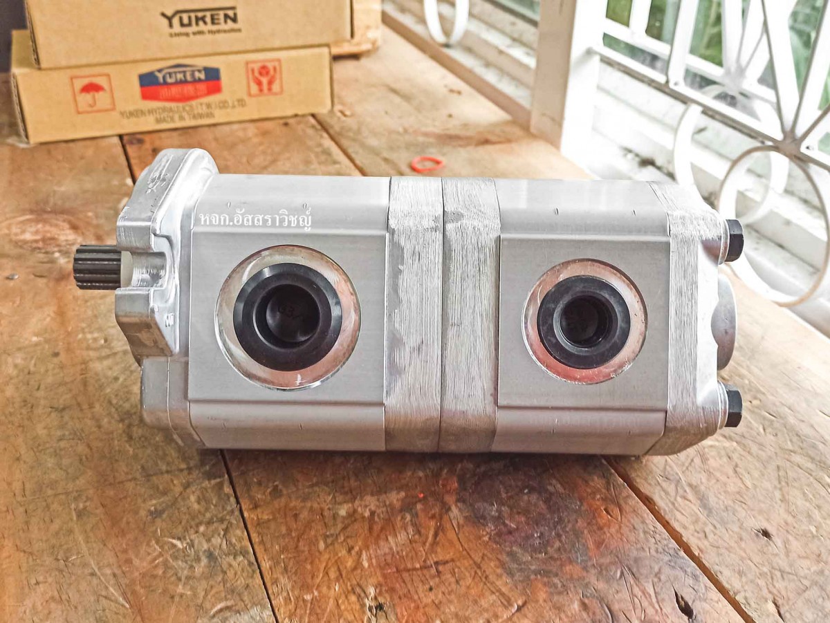 ปั้มไฮดรอลิค (Hydraulic gear Pump) Shimadzu รุ่น D1-18.11A2H9-R296