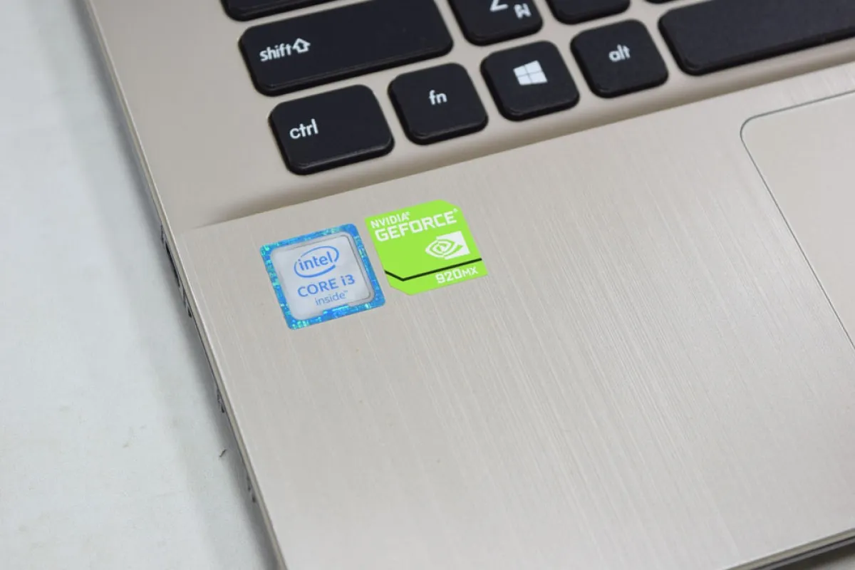 ขายโน๊ตบุ๊ค Asus K441UV จอ14” สีทอง ซีพียู Core i3 การ์ดจอแยก 2GB แค่ 5,990