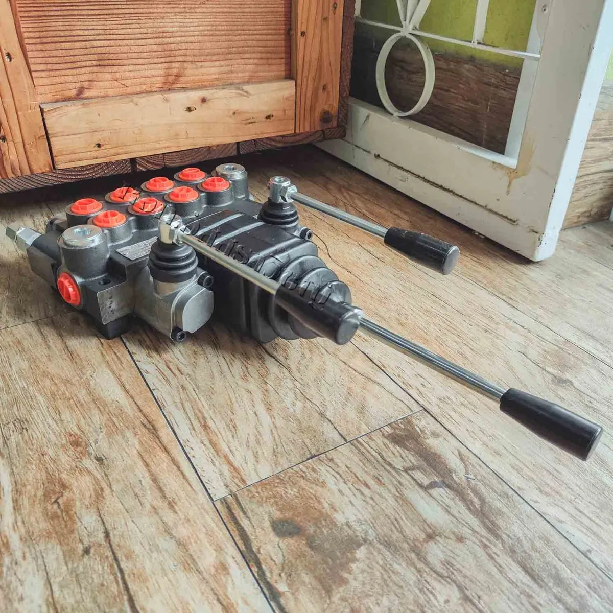 วาล์วมือโยกแบบ4ทิศทาง (Directional Control Joystick Valve) Badestnost