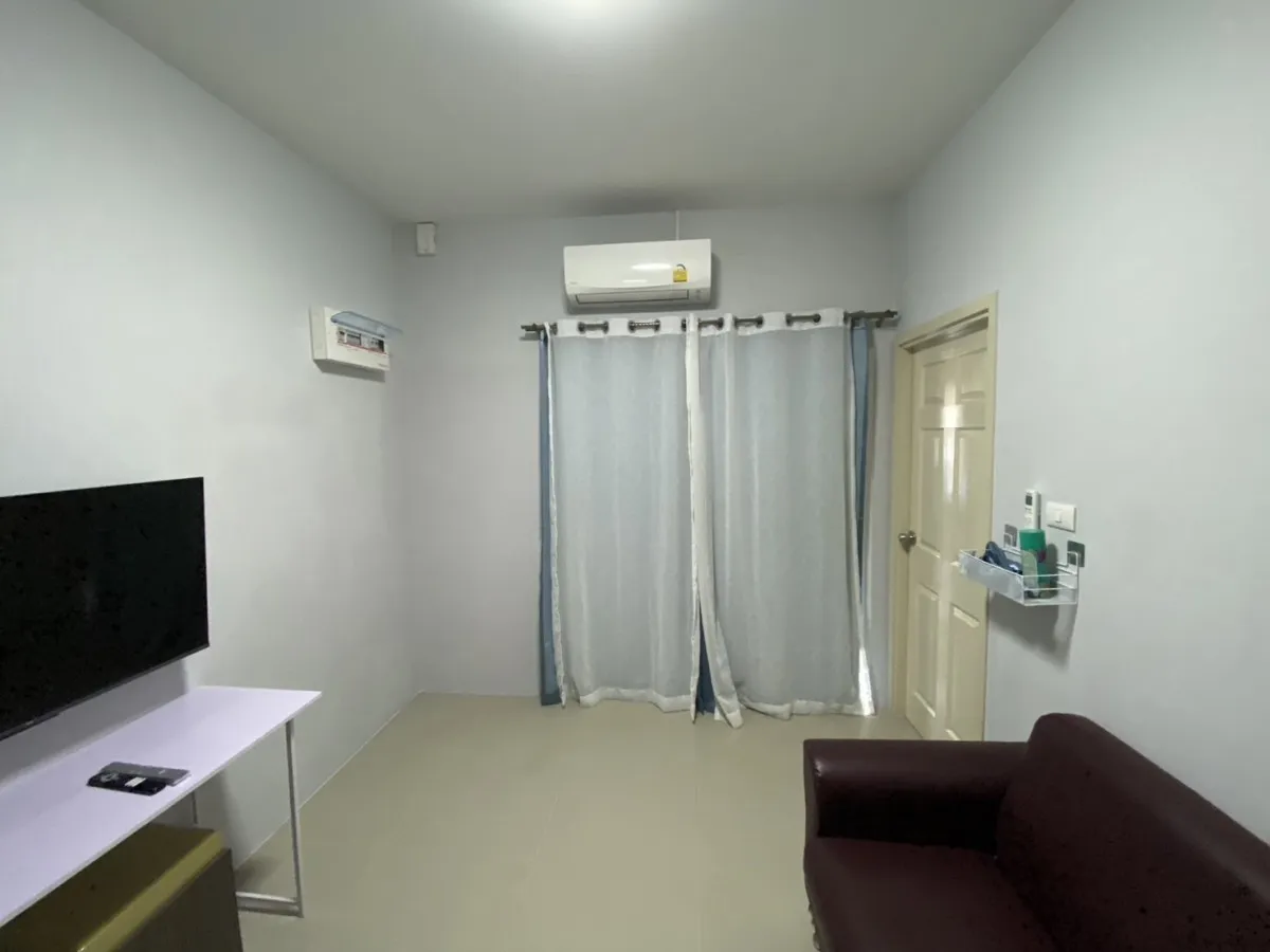 TL-0196 - ทาวน์เฮ้าส์ชั้นเดียวให้เช่า มี 2 ห้องนอน 2 ห้องน้ำ 1 ห้องครัว