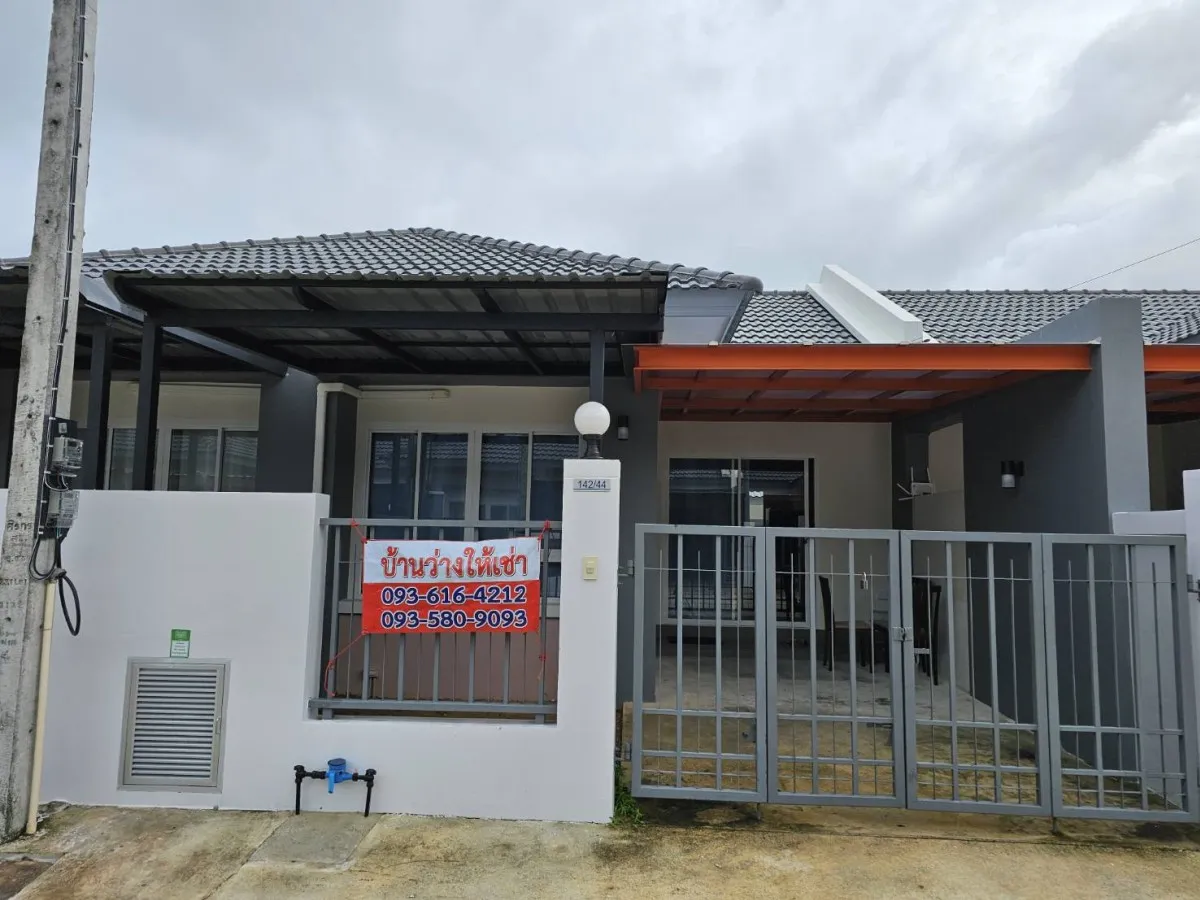 TL-0196 - ทาวน์เฮ้าส์ชั้นเดียวให้เช่า มี 2 ห้องนอน 2 ห้องน้ำ 1 ห้องครัว