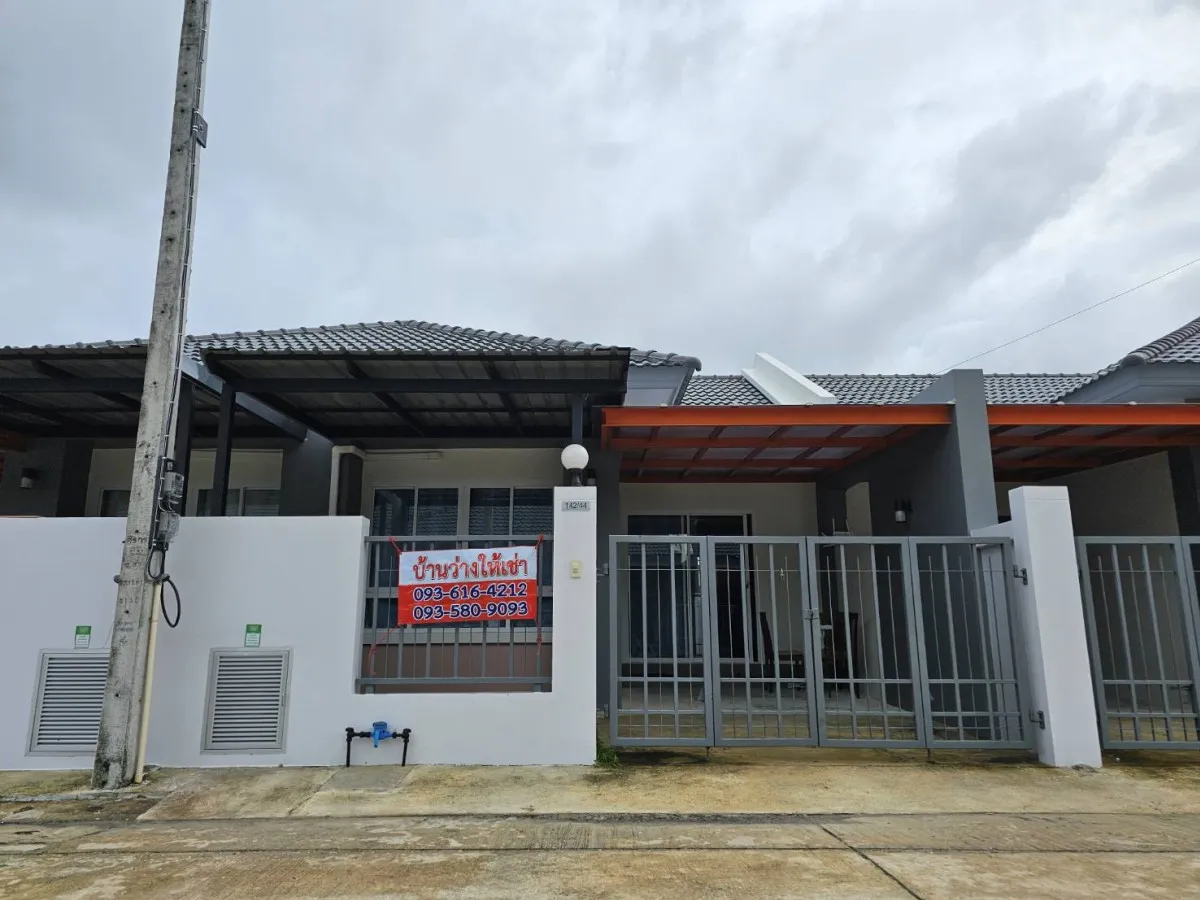 TL-0196 - ทาวน์เฮ้าส์ชั้นเดียวให้เช่า มี 2 ห้องนอน 2 ห้องน้ำ 1 ห้องครัว