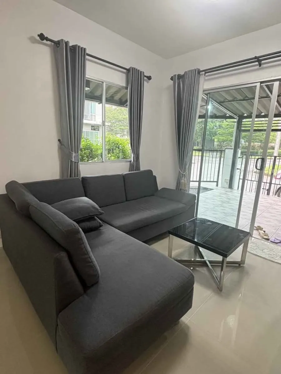 TL-0240 - ทาวน์เฮ้าส์ 2ชั้นให้เช่า มี 3 ห้องนอน 2 ห้องน้ำ 1 ห้องครัว